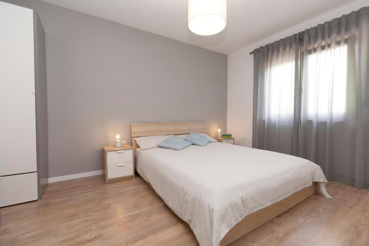 Rr Apartment พูลา ภายนอก รูปภาพ